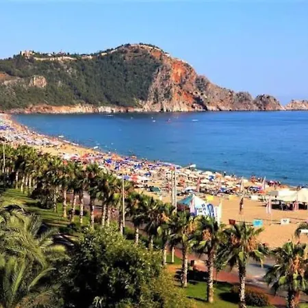 Very Close To Cleopatra Beach. 阿拉尼亚